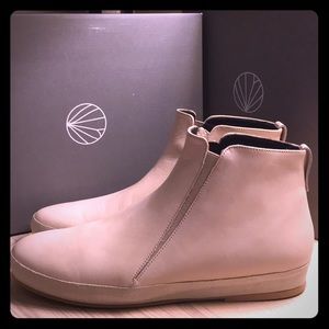 Coclico / Grass Bootie / Blush / Size 38